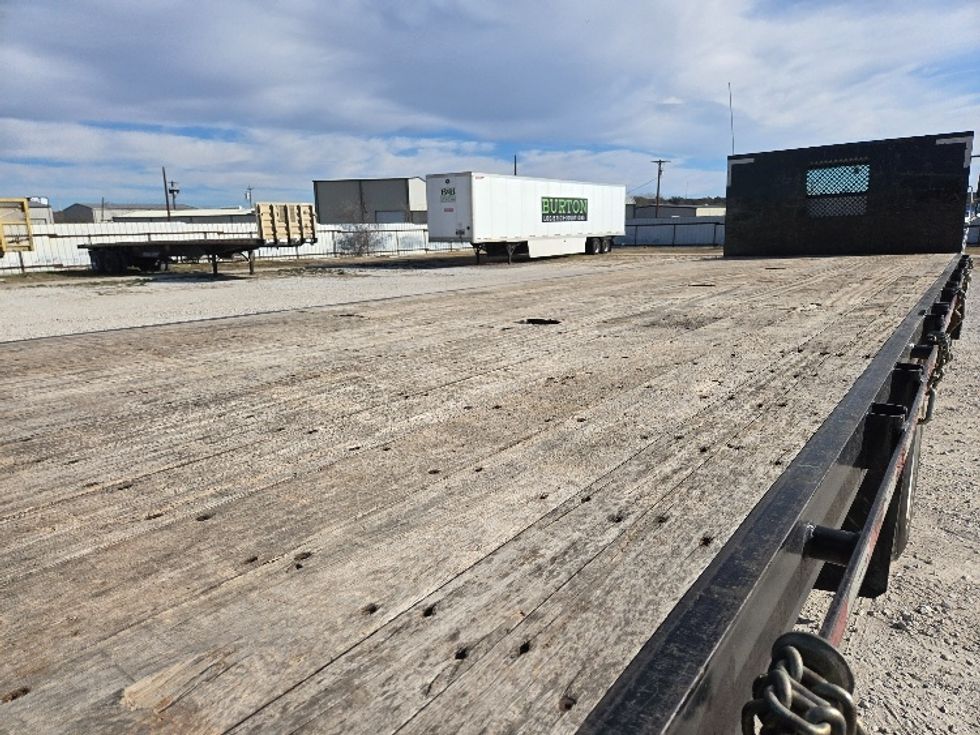 Flatbed Truck-Light and Medium Duty Trucks-Freightliner-2019-M2-Weatherford-TX-122,293\n\t\tmiles-$ 51,500 - Image 10