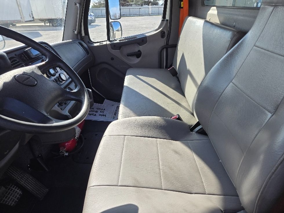 Flatbed Truck-Light and Medium Duty Trucks-Freightliner-2019-M2-Weatherford-TX-122,293\n\t\tmiles-$ 51,500 - Image 19