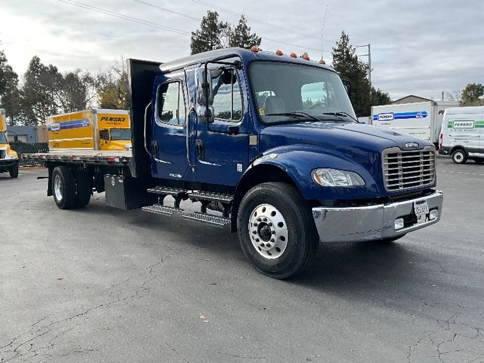 Flatbed Truck-Light and Medium Duty Trucks-Freightliner-2019-M2-West Sacramento-CA-111,950\n\t\tmiles-$ 58,500 - Image 1