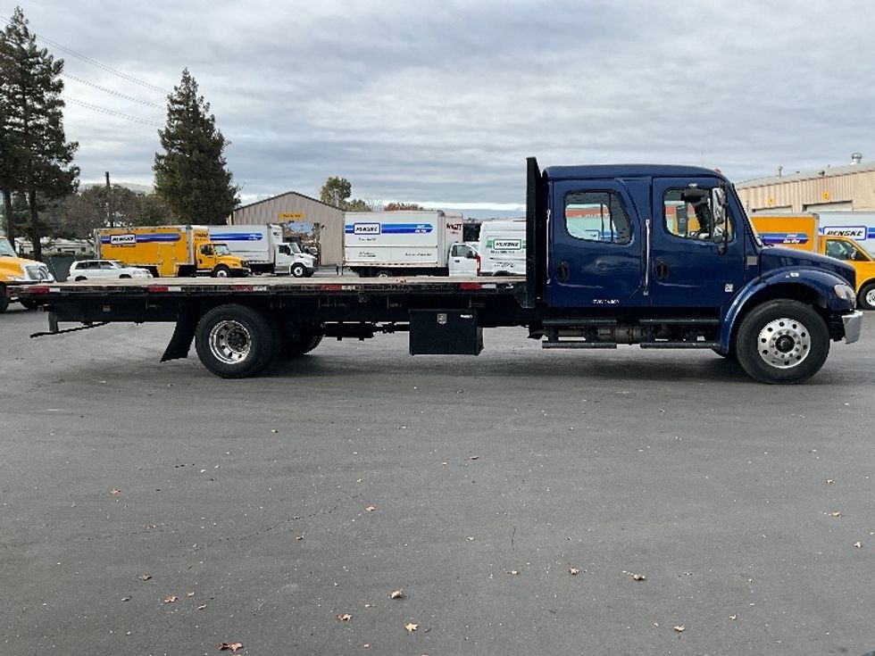 Flatbed Truck-Light and Medium Duty Trucks-Freightliner-2019-M2-West Sacramento-CA-111,950\n\t\tmiles-$ 58,500 - Image 13