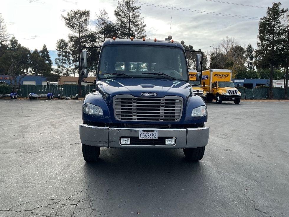 Flatbed Truck-Light and Medium Duty Trucks-Freightliner-2019-M2-West Sacramento-CA-111,950\n\t\tmiles-$ 58,500 - Image 2