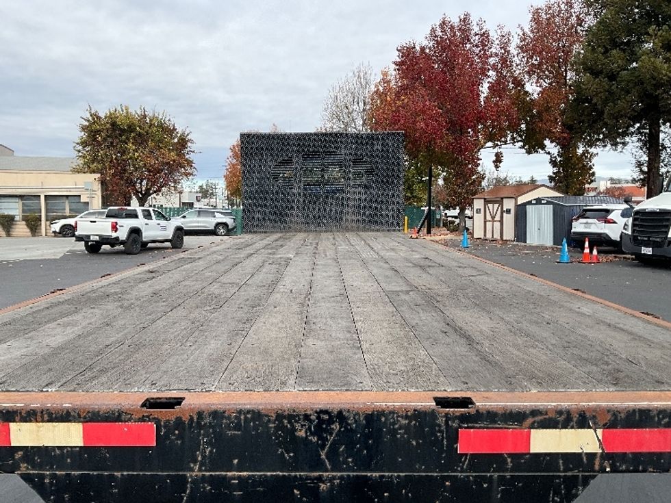 Flatbed Truck-Light and Medium Duty Trucks-Freightliner-2019-M2-West Sacramento-CA-111,950\n\t\tmiles-$ 58,500 - Image 8