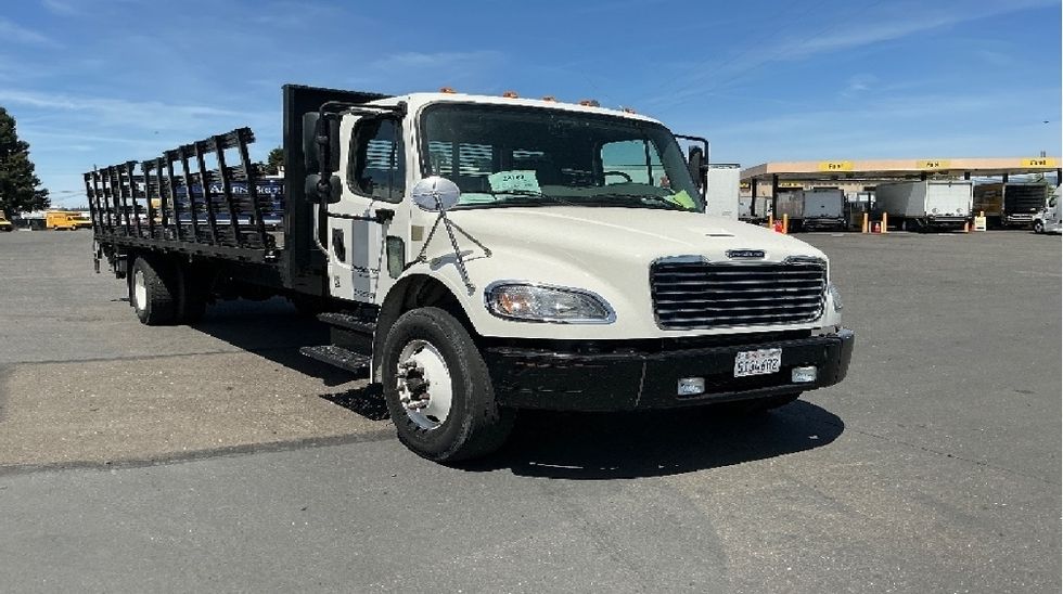 Flatbed Truck-Light and Medium Duty Trucks-Freightliner-2019-M2-West Sacramento-CA-125,587\n\t\tmiles-$ 48,500 - Image 1