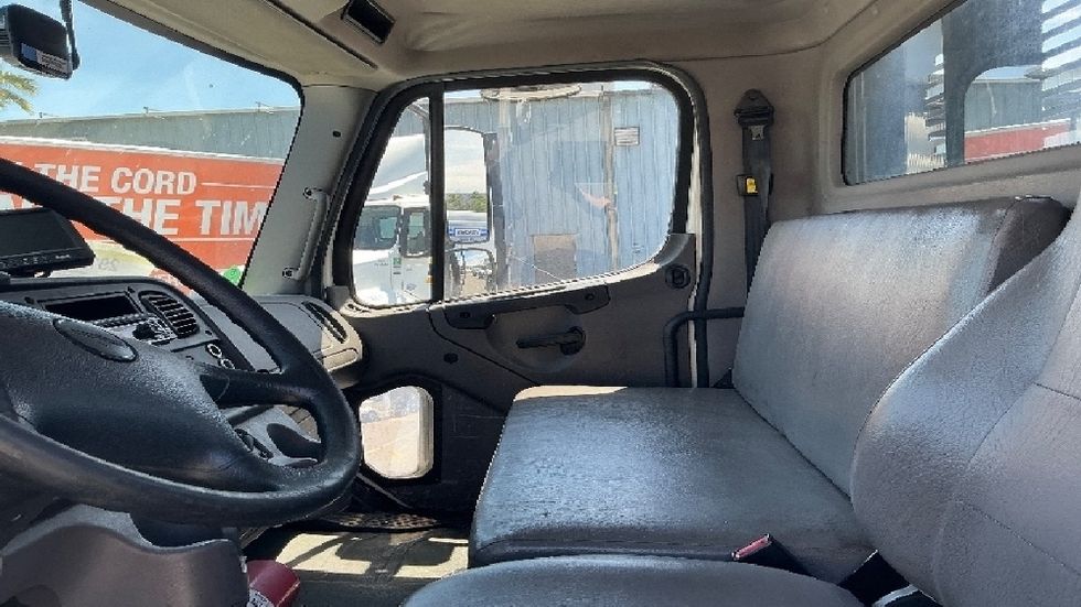 Flatbed Truck-Light and Medium Duty Trucks-Freightliner-2019-M2-West Sacramento-CA-125,587\n\t\tmiles-$ 48,500 - Image 19