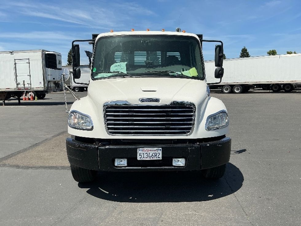 Flatbed Truck-Light and Medium Duty Trucks-Freightliner-2019-M2-West Sacramento-CA-125,587\n\t\tmiles-$ 48,500 - Image 2