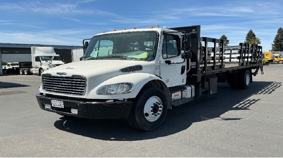 Flatbed Truck-Light and Medium Duty Trucks-Freightliner-2019-M2-West Sacramento-CA-125,587\n\t\tmiles-$ 48,500 - Image 3