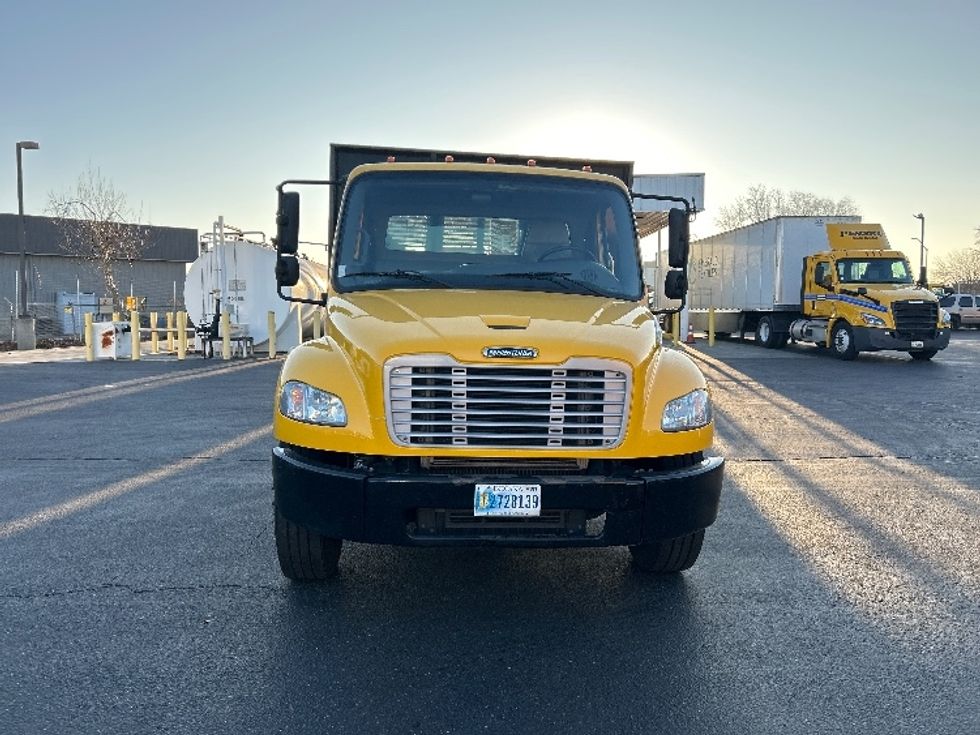 2019 Freightliner M2 106 Medium Duty photo 2