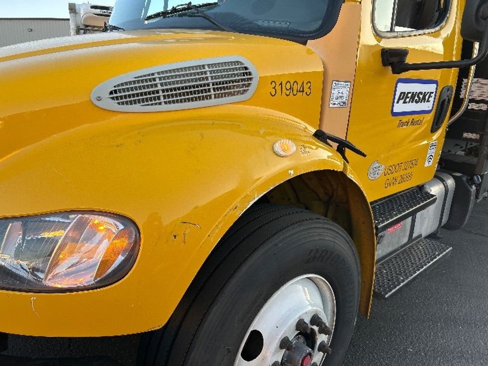 Flatbed Truck-Light and Medium Duty Trucks-Freightliner-2019-M2-West Sacramento-CA-127,115\n\t\tmiles-$ 55,750 - Image 25