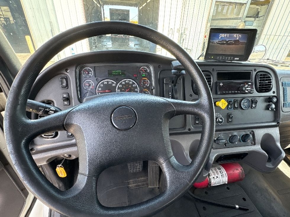 Flatbed Truck-Light and Medium Duty Trucks-Freightliner-2019-M2-West Sacramento-CA-140,526\n\t\tmiles-$ 47,250 - Image 18