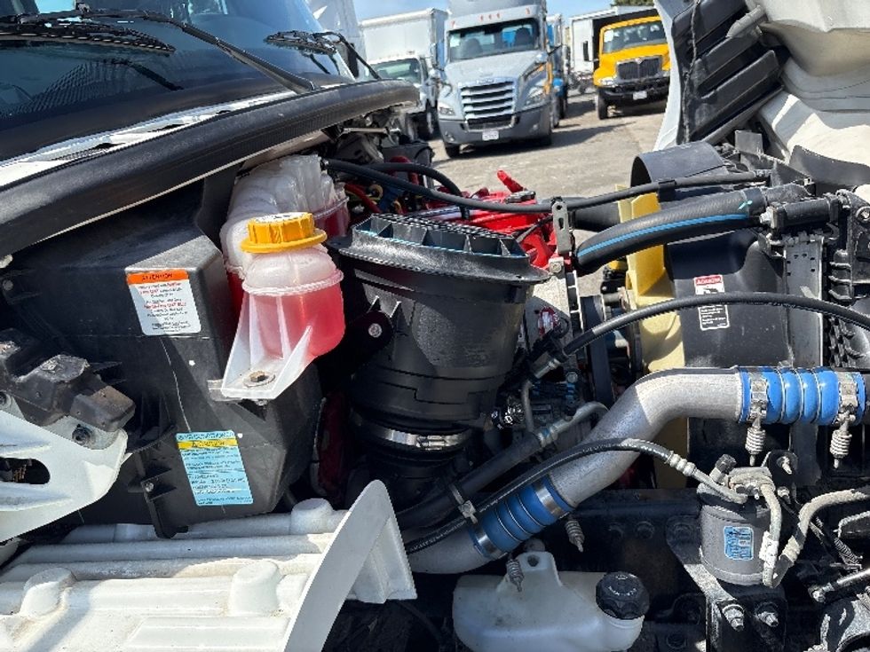 Flatbed Truck-Light and Medium Duty Trucks-Freightliner-2019-M2-West Sacramento-CA-140,526\n\t\tmiles-$ 47,250 - Image 23