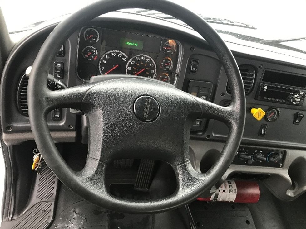 Flatbed Truck-Light and Medium Duty Trucks-Freightliner-2019-M2-West Sacramento-CA-142,506\n\t\tmiles-$ 42,500 - Image 16