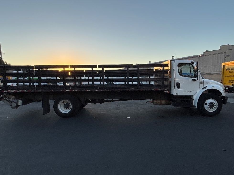 Flatbed Truck-Light and Medium Duty Trucks-Freightliner-2019-M2-West Sacramento-CA-158,199\n\t\tmiles-$ 54,250 - Image 15