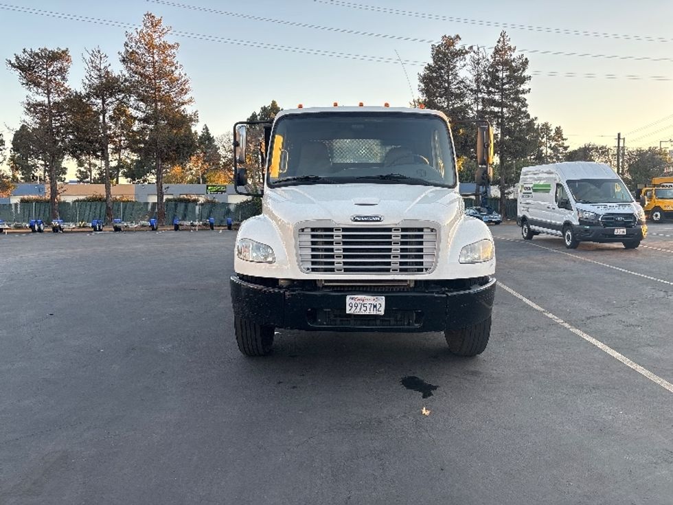 Flatbed Truck-Light and Medium Duty Trucks-Freightliner-2019-M2-West Sacramento-CA-158,199\n\t\tmiles-$ 54,250 - Image 2