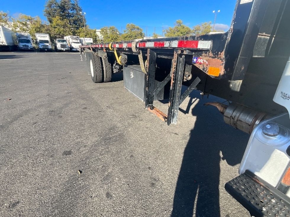 Flatbed Truck-Light and Medium Duty Trucks-Freightliner-2019-M2-West Sacramento-CA-285,415\n\t\tmiles-$ 38,250 - Image 14
