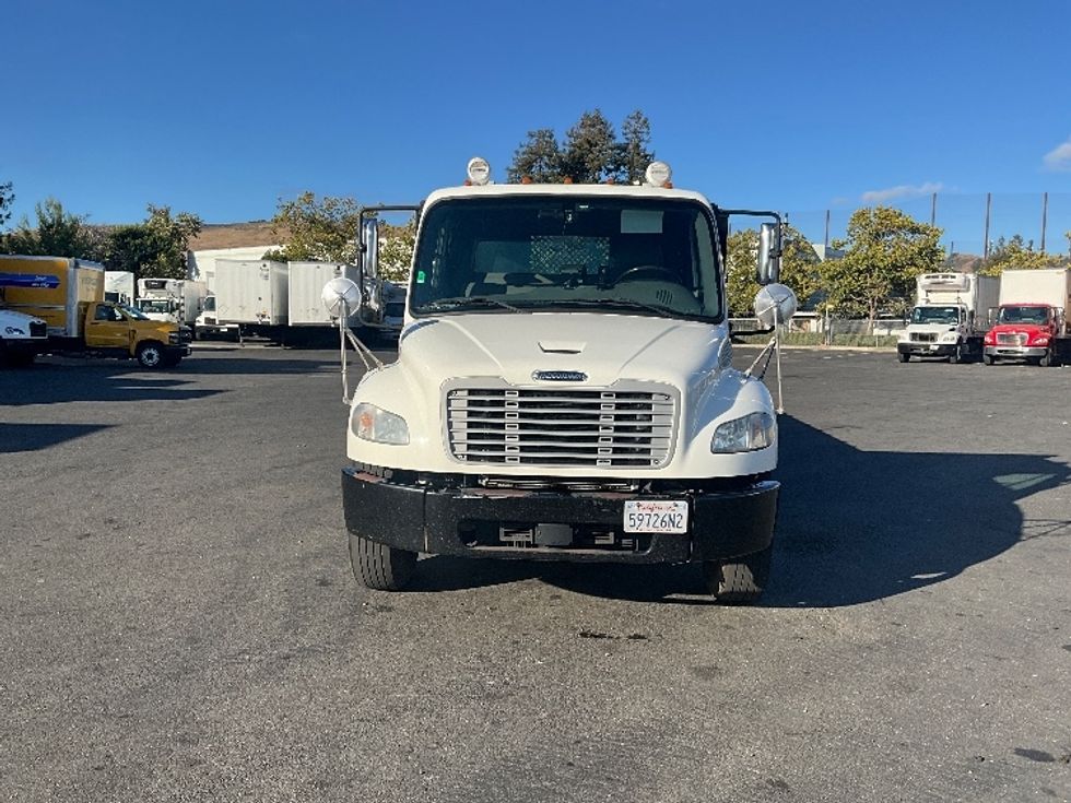 Flatbed Truck-Light and Medium Duty Trucks-Freightliner-2019-M2-West Sacramento-CA-285,415\n\t\tmiles-$ 38,250 - Image 2