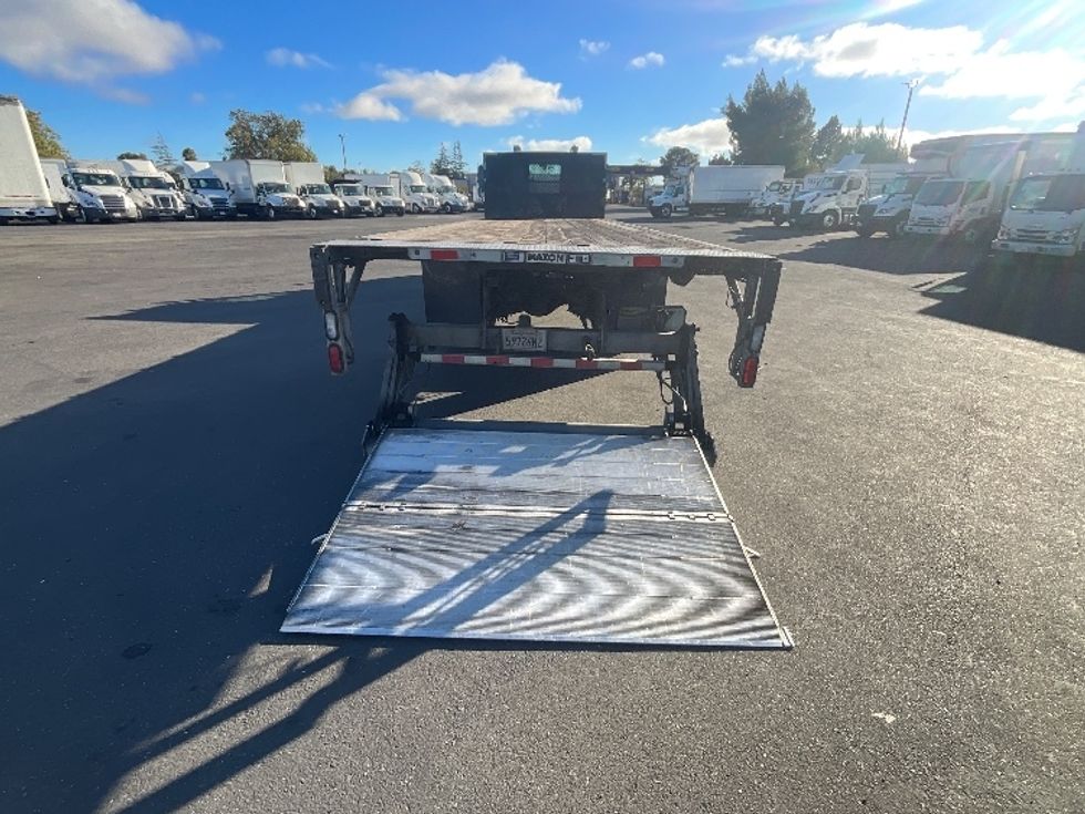 Flatbed Truck-Light and Medium Duty Trucks-Freightliner-2019-M2-West Sacramento-CA-285,415\n\t\tmiles-$ 38,250 - Image 9