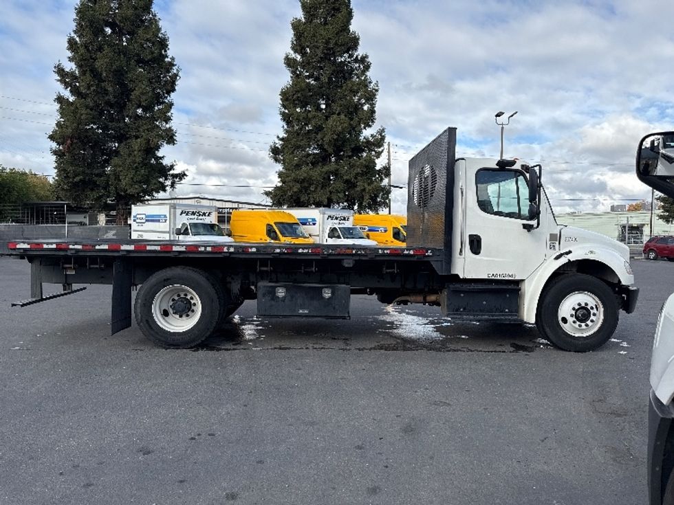 Flatbed Truck-Light and Medium Duty Trucks-Freightliner-2019-M2-West Sacramento-CA-62,861\n\t\tmiles-$ 51,250 - Image 11