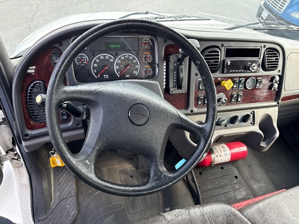 Flatbed Truck-Light and Medium Duty Trucks-Freightliner-2019-M2-West Sacramento-CA-62,861\n\t\tmiles-$ 51,250 - Image 14