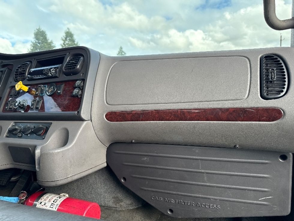 Flatbed Truck-Light and Medium Duty Trucks-Freightliner-2019-M2-West Sacramento-CA-62,861\n\t\tmiles-$ 51,250 - Image 17