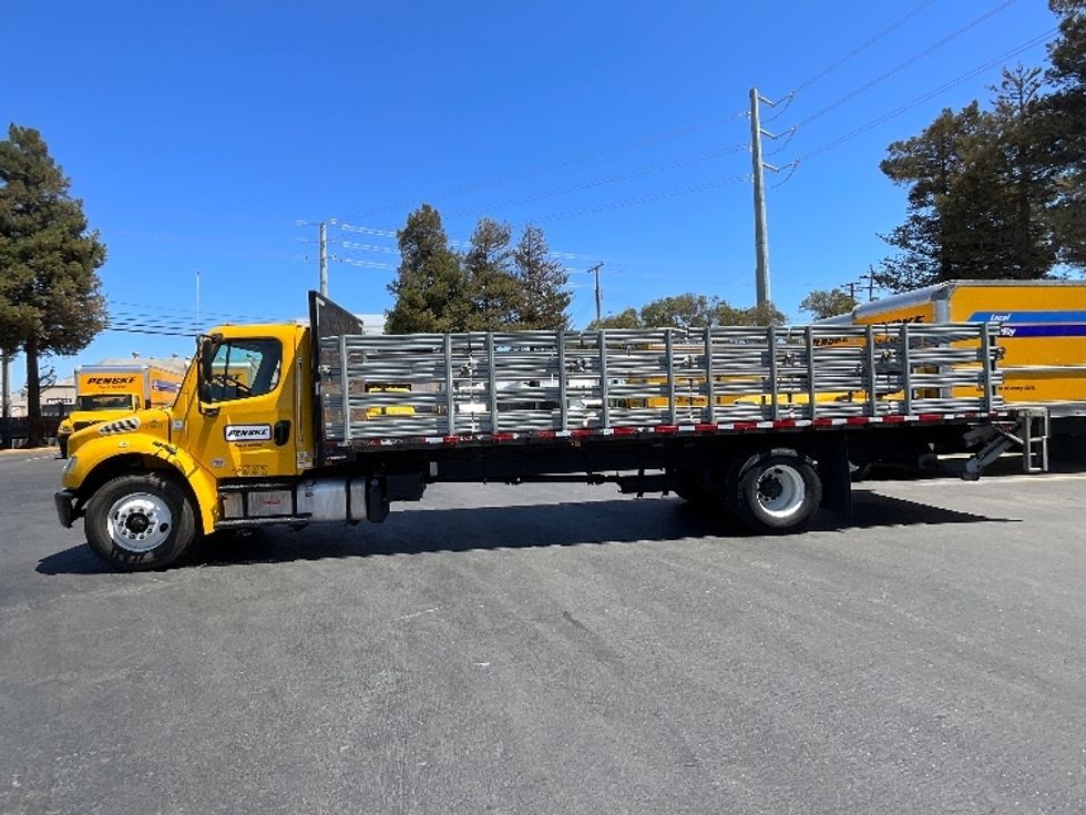 Flatbed Truck-Light and Medium Duty Trucks-Freightliner-2019-M2-West Sacramento-CA-87,351\n\t\tmiles-$ 53,500 - Image 4