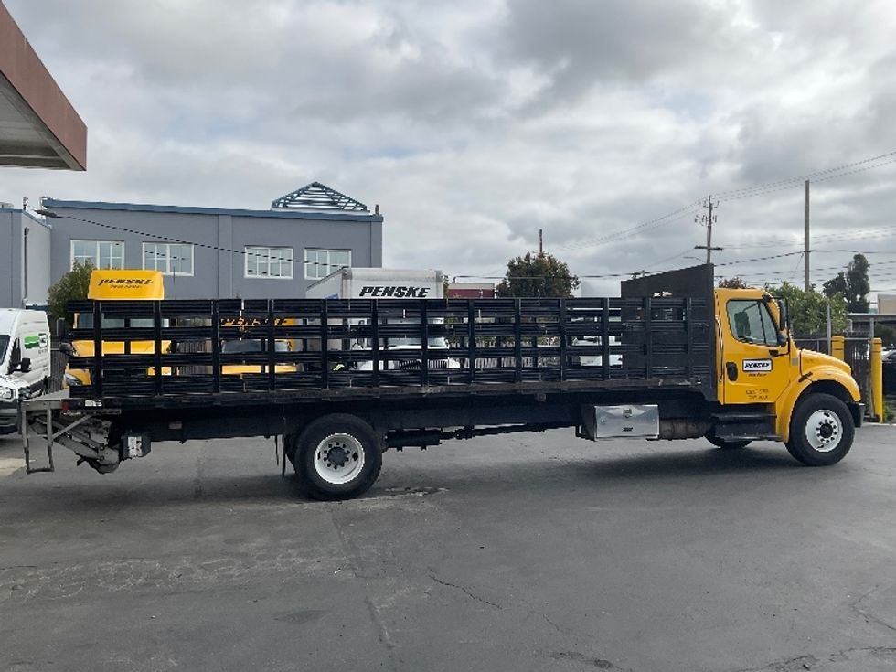 Flatbed Truck-Light and Medium Duty Trucks-Freightliner-2019-M2-West Sacramento-CA-96,217\n\t\tmiles-$ 55,500 - Image 14