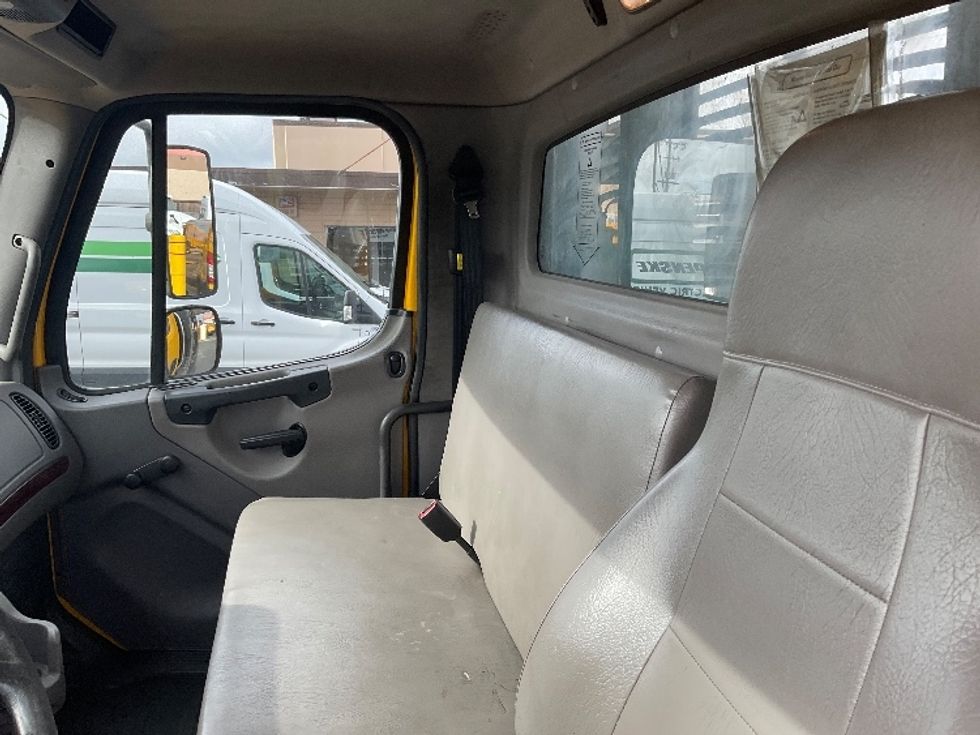 Flatbed Truck-Light and Medium Duty Trucks-Freightliner-2019-M2-West Sacramento-CA-96,217\n\t\tmiles-$ 55,500 - Image 18