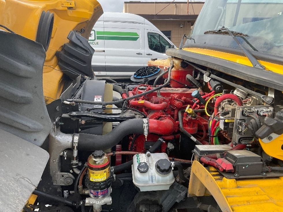 Flatbed Truck-Light and Medium Duty Trucks-Freightliner-2019-M2-West Sacramento-CA-96,217\n\t\tmiles-$ 55,500 - Image 23