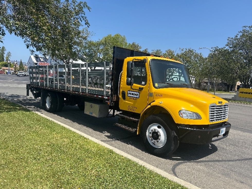 Flatbed Truck-Light and Medium Duty Trucks-Freightliner-2019-M2-West Sacramento-CA-99,471\n\t\tmiles-$ 54,250 - Image 1