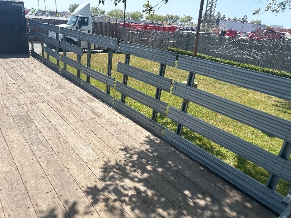 Flatbed Truck-Light and Medium Duty Trucks-Freightliner-2019-M2-West Sacramento-CA-99,471\n\t\tmiles-$ 54,250 - Image 12