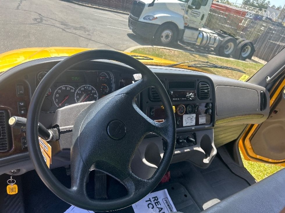 Flatbed Truck-Light and Medium Duty Trucks-Freightliner-2019-M2-West Sacramento-CA-99,471\n\t\tmiles-$ 54,250 - Image 17