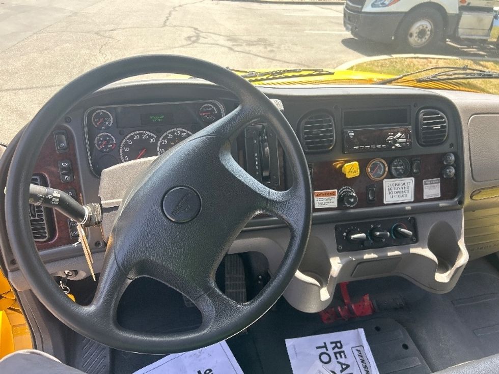 Flatbed Truck-Light and Medium Duty Trucks-Freightliner-2019-M2-West Sacramento-CA-99,471\n\t\tmiles-$ 54,250 - Image 18