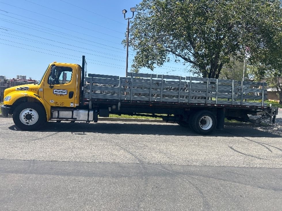 Flatbed Truck-Light and Medium Duty Trucks-Freightliner-2019-M2-West Sacramento-CA-99,471\n\t\tmiles-$ 54,250 - Image 4