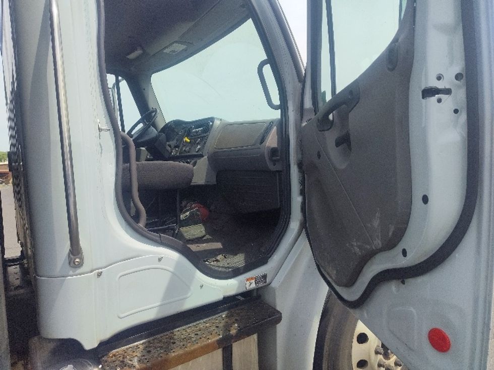 Flatbed Truck-Light and Medium Duty Trucks-Freightliner-2019-M2-Westfield-MA-291,214\n\t\tmiles-$ 24,500 - Image 14