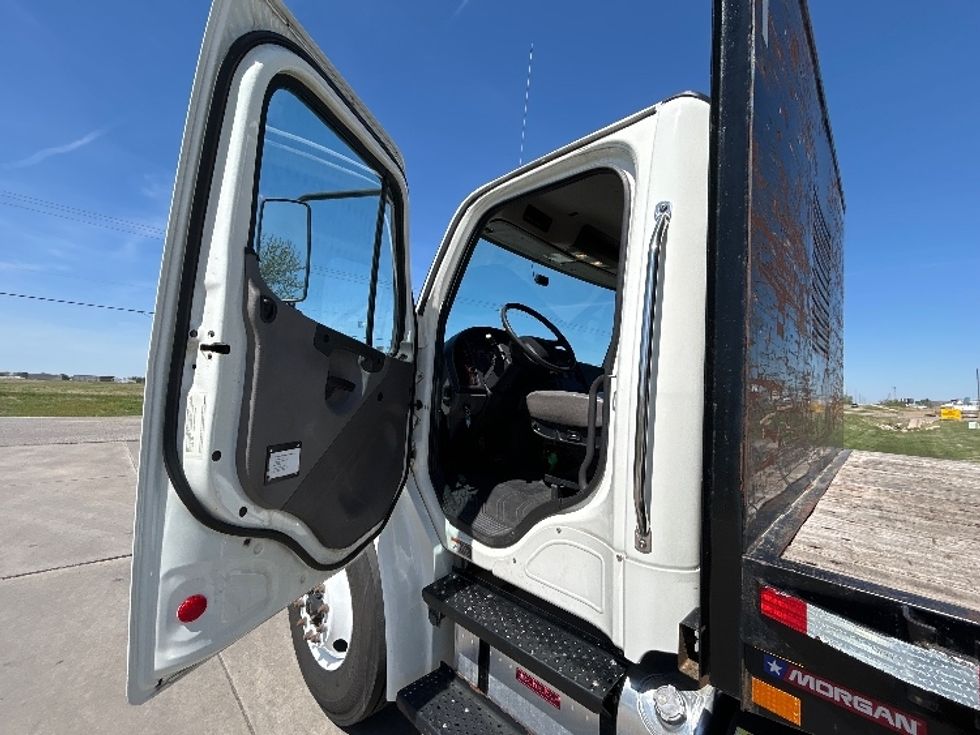 Flatbed Truck-Light and Medium Duty Trucks-Freightliner-2019-M2-Wichita-KS-281,291\n\t\tmiles-$ 24,500 - Image 12
