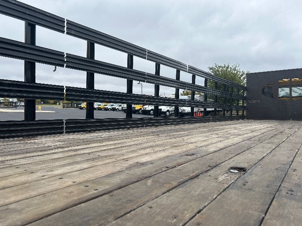 Flatbed Truck-Light and Medium Duty Trucks-Freightliner-2019-M2-Windsor-WI-136,566\n\t\tmiles-$ 48,500 - Image 11