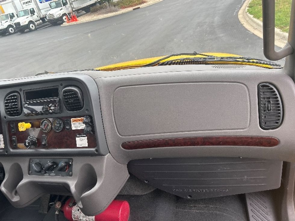 Flatbed Truck-Light and Medium Duty Trucks-Freightliner-2019-M2-Windsor-WI-136,566\n\t\tmiles-$ 48,500 - Image 21