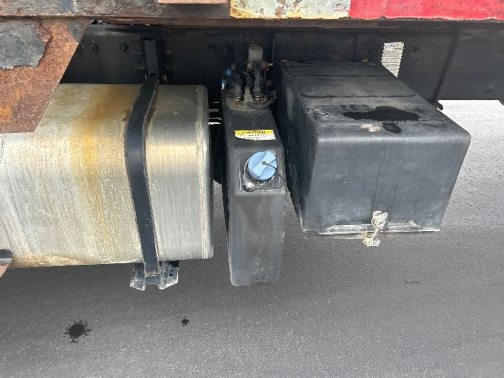 Flatbed Truck-Light and Medium Duty Trucks-Freightliner-2019-M2-Windsor-WI-136,566\n\t\tmiles-$ 48,500 - Image 26