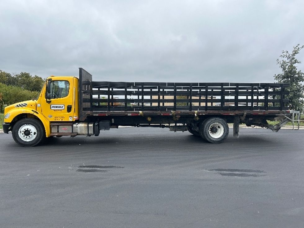 Flatbed Truck-Light and Medium Duty Trucks-Freightliner-2019-M2-Windsor-WI-136,566\n\t\tmiles-$ 48,500 - Image 4