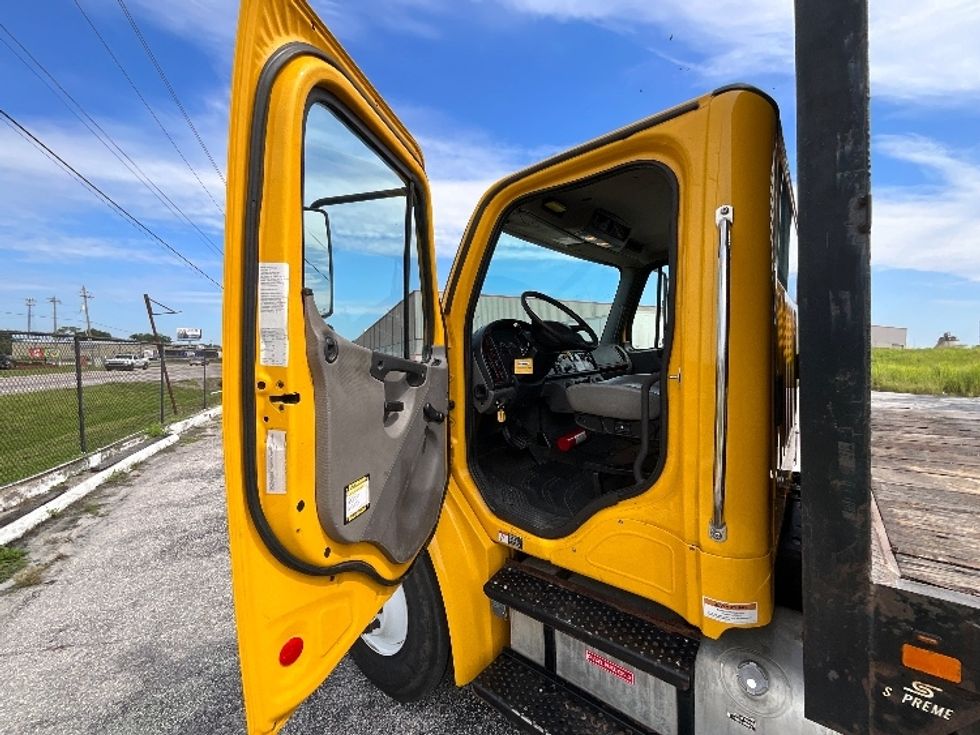 Flatbed Truck-Light and Medium Duty Trucks-Freightliner-2019-M2-Winter Haven-FL-110,402\n\t\tmiles-$ 52,000 - Image 16