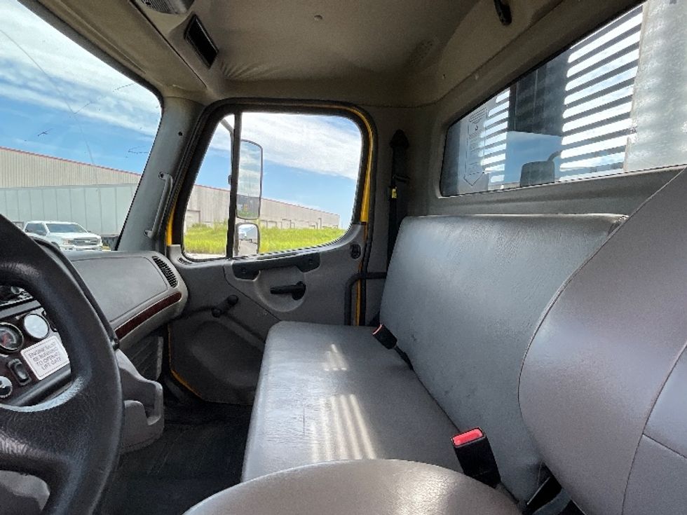 Flatbed Truck-Light and Medium Duty Trucks-Freightliner-2019-M2-Winter Haven-FL-110,402\n\t\tmiles-$ 52,000 - Image 19