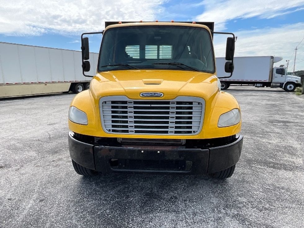 Flatbed Truck-Light and Medium Duty Trucks-Freightliner-2019-M2-Winter Haven-FL-110,402\n\t\tmiles-$ 52,000 - Image 2