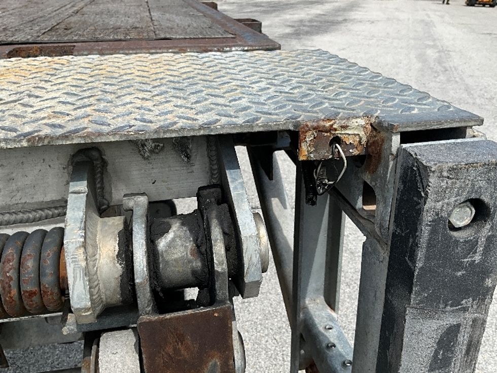 Flatbed Truck-Light and Medium Duty Trucks-Freightliner-2019-M2-Winter Haven-FL-110,402\n\t\tmiles-$ 52,000 - Image 27