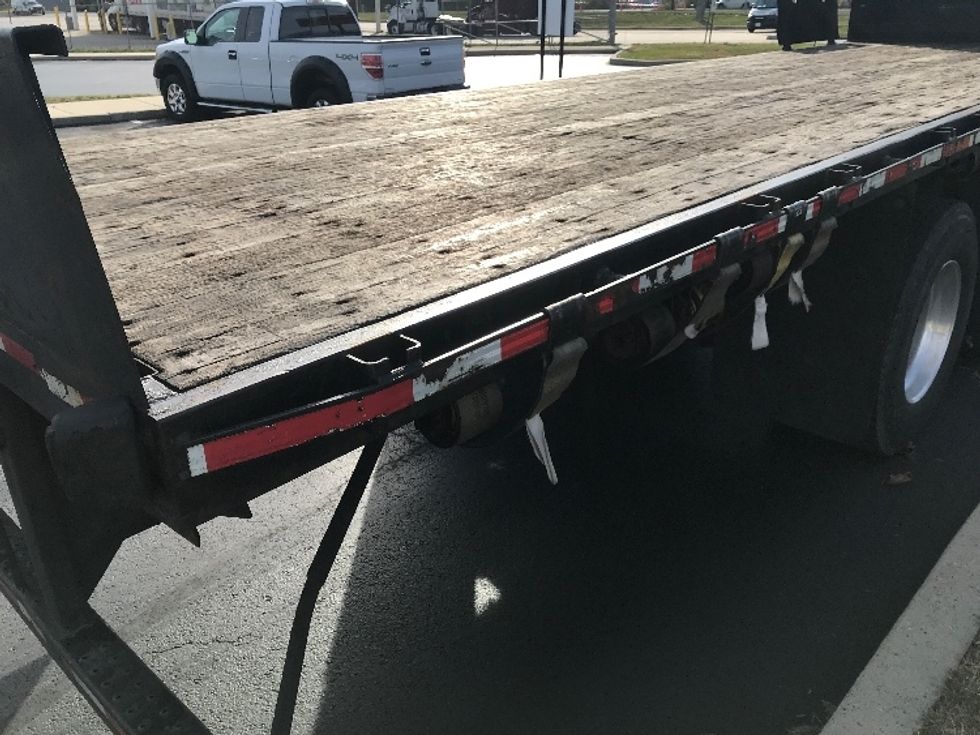 Flatbed Truck-Light and Medium Duty Trucks-Freightliner-2019-M211264S-Allentown-PA-309,328\n\t\tmiles-$ 86,250 - Image 12