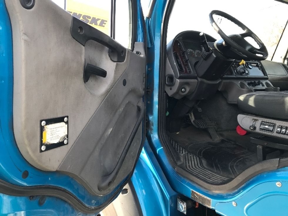 Flatbed Truck-Light and Medium Duty Trucks-Freightliner-2019-M211264S-Allentown-PA-309,328\n\t\tmiles-$ 86,250 - Image 16