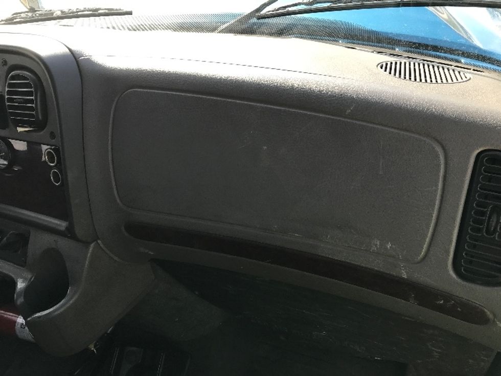 Flatbed Truck-Light and Medium Duty Trucks-Freightliner-2019-M211264S-Allentown-PA-309,328\n\t\tmiles-$ 86,250 - Image 21