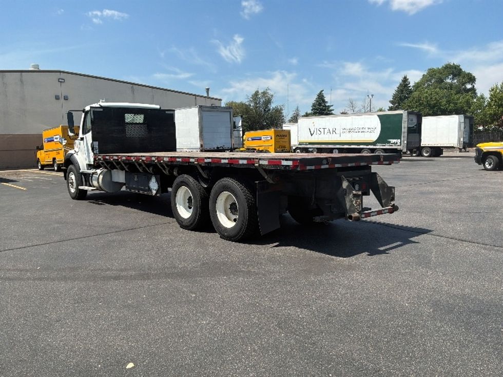 Flatbed Truck-Light and Medium Duty Trucks-Freightliner-2019-M211264S-Brooklyn Park-MN-295,469\n\t\tmiles-$ 84,250 - Image 6