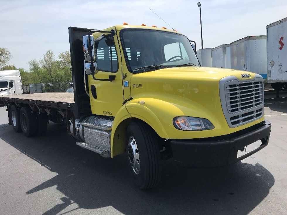 Flatbed Truck-Light and Medium Duty Trucks-Freightliner-2019-M211264S-Elmira-NY-236,603\n\t\tmiles-$ 98,250 - Image 1