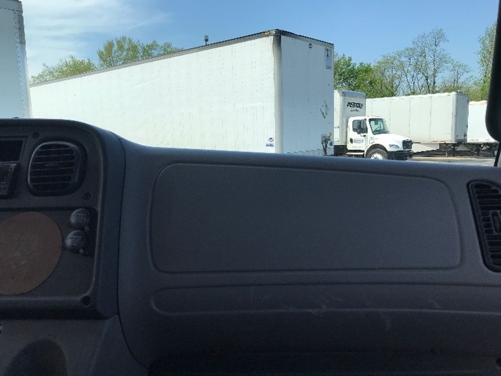 Flatbed Truck-Light and Medium Duty Trucks-Freightliner-2019-M211264S-Elmira-NY-236,603\n\t\tmiles-$ 98,250 - Image 18