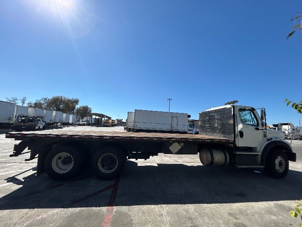 Flatbed Truck-Light and Medium Duty Trucks-Freightliner-2019-M211264S-Fontana-CA-230,493\n\t\tmiles-$ 88,500 - Image 12