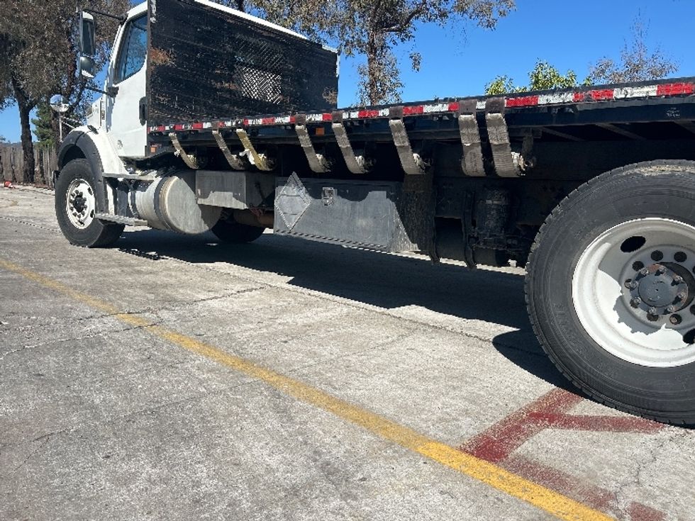 Flatbed Truck-Light and Medium Duty Trucks-Freightliner-2019-M211264S-Fontana-CA-230,493\n\t\tmiles-$ 88,500 - Image 5